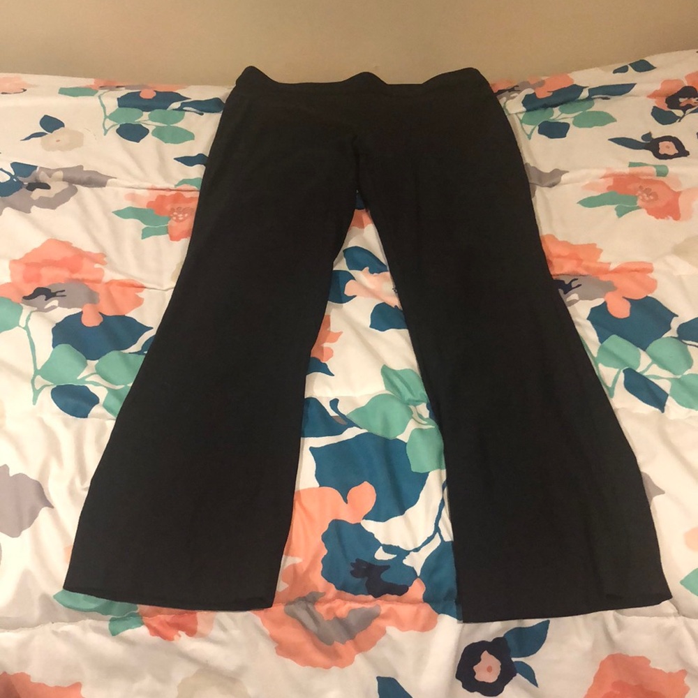 Women’s boot-cut dress pants